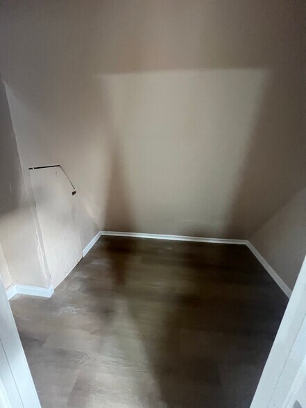 Building Photo - 128 N 14th St