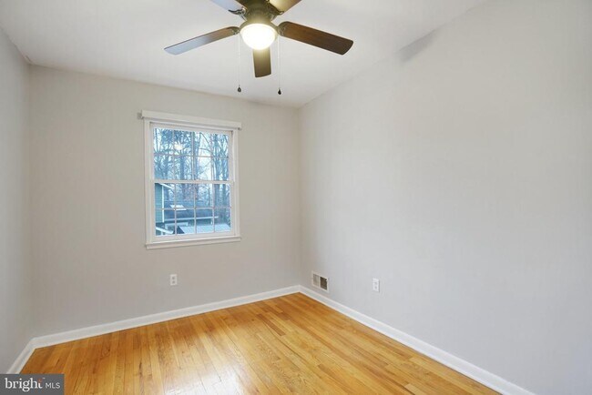 Building Photo - 8722 Falkstone Ln