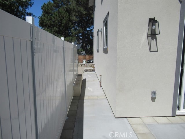 Building Photo - 4532 Sharon Ave