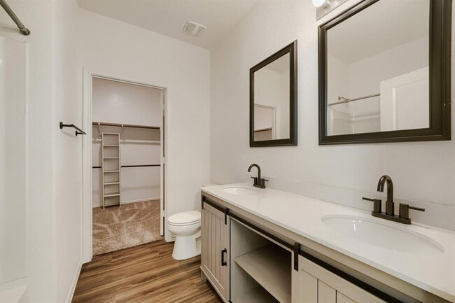 Building Photo - 7001 Tonka Ln