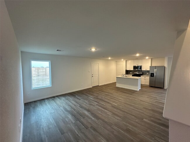 Building Photo - 3081 Dylan Skyland