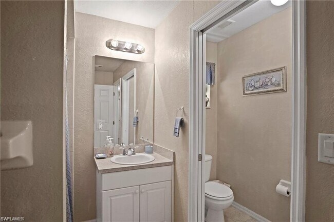 Building Photo - 2931 NW 9th Terrace