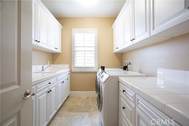 Building Photo - 4731 Oceanridge Dr