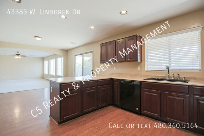 Building Photo - 43383 Lindgren Dr