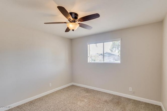 Building Photo - 110 W Del Rio Dr