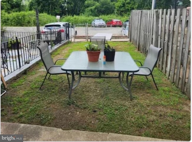 Building Photo - 4728 Umbria St