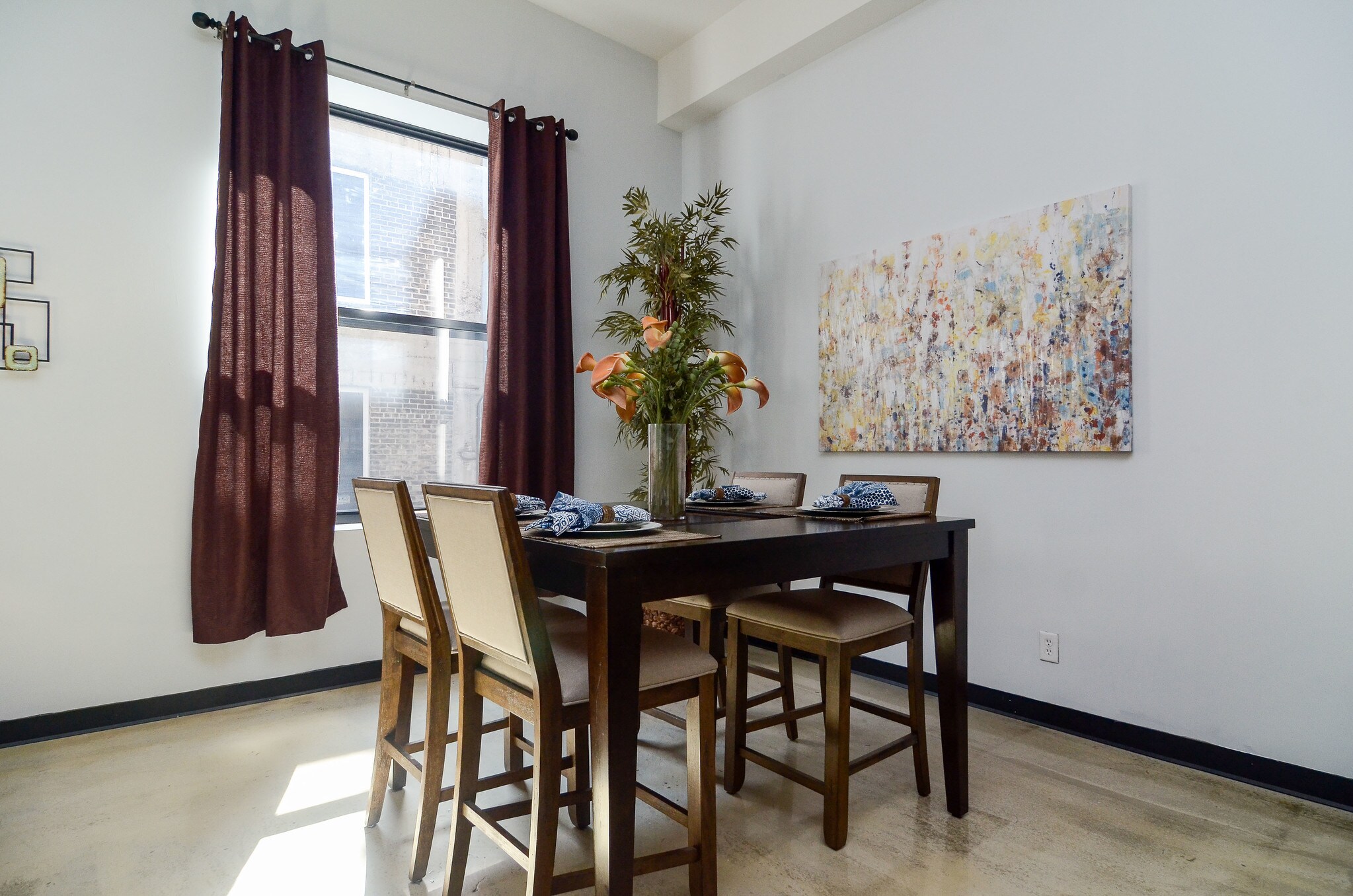 Building Photo - 350 St Peter St