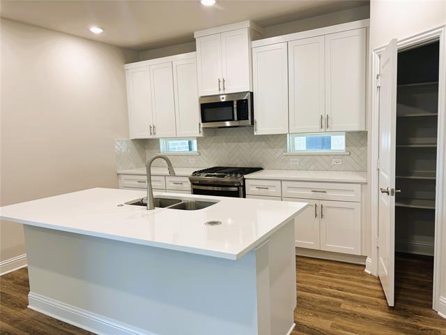 Building Photo - 11642 Chepstow Crescent Ct