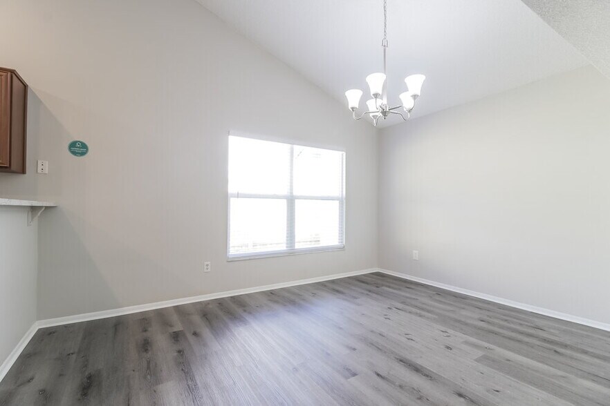 Building Photo - 1029 Beckstrom Dr