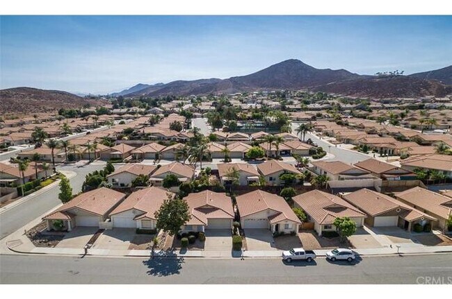 Building Photo - 28138 Bavaria Dr