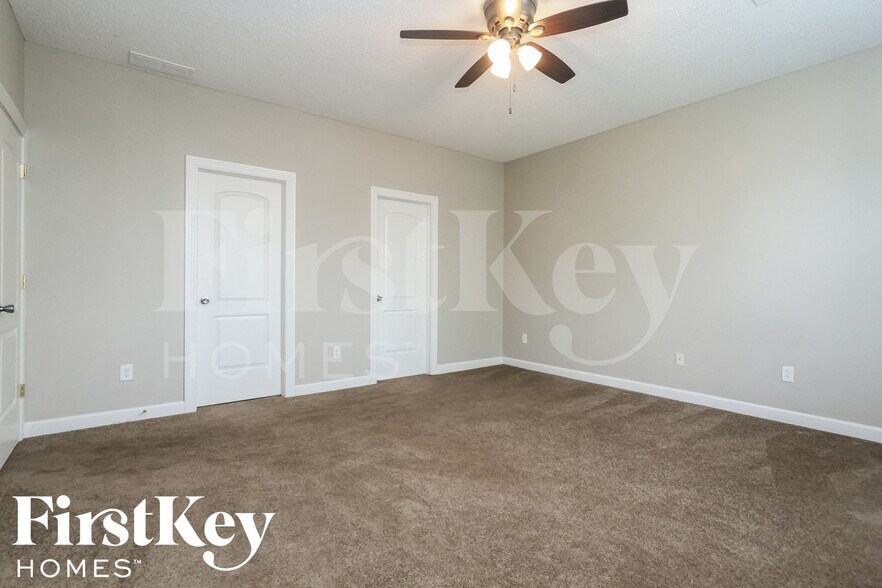 Building Photo - 9778 Rhodes Ln