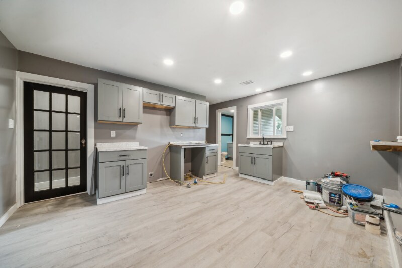 Building Photo - 75 Sycamore St