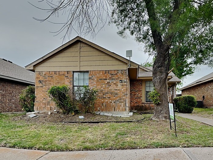 Primary Photo - 1619 Hancock Dr