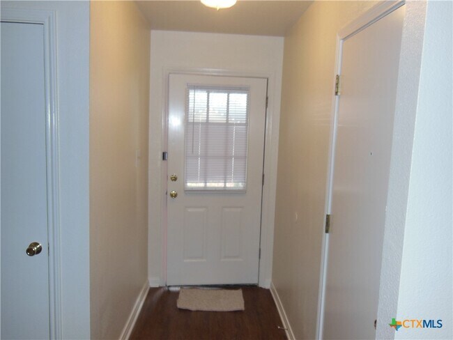 Building Photo - 604 Frostwood Dr