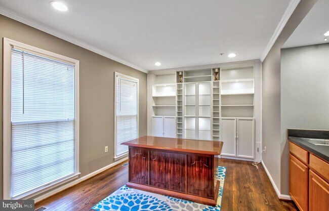 Building Photo - 18414 Garner Ln