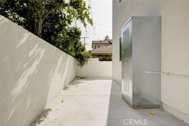 Building Photo - 1070 Allen Ave