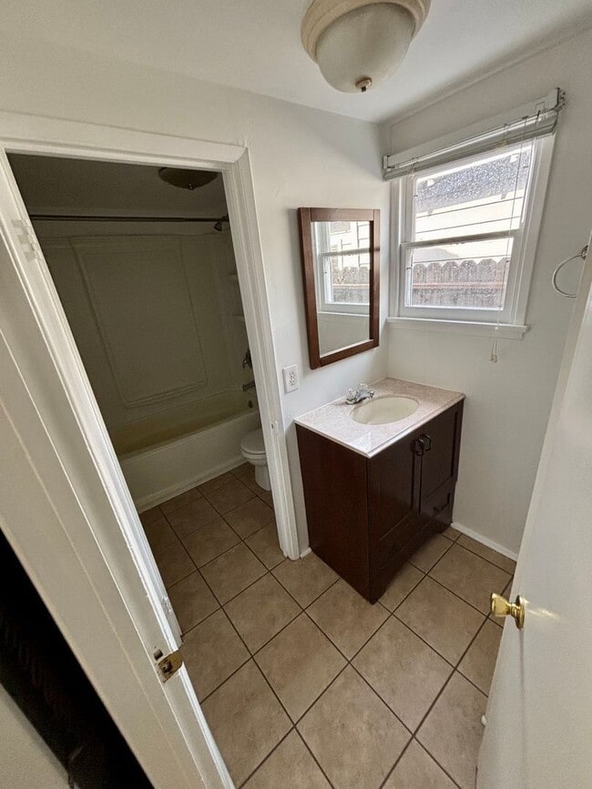 Building Photo - 205 Elmira Ave