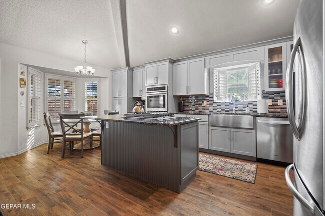 Building Photo - 14100 Ghost Flower St