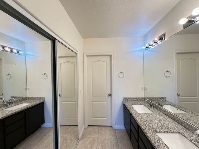 Building Photo - Finisterre Condo