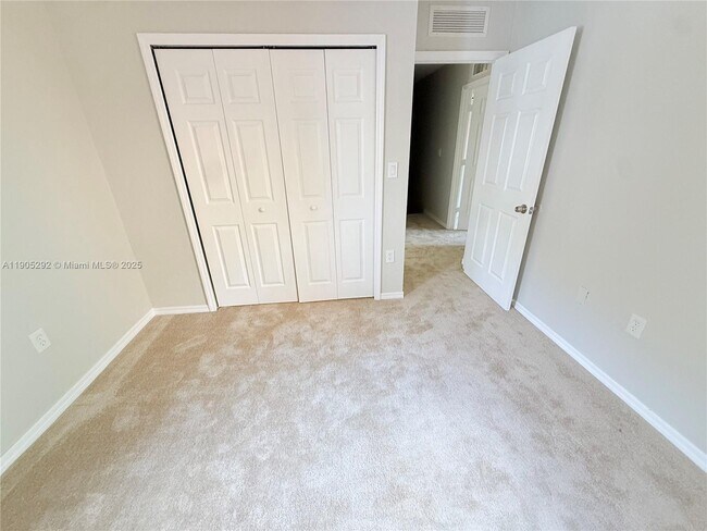 Building Photo - 656 SW 11th St