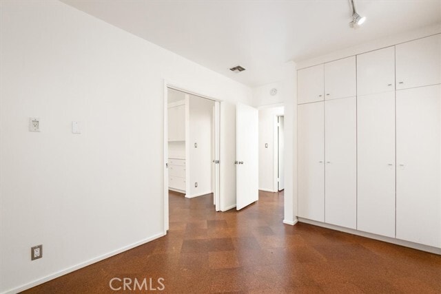 Building Photo - 3946 Alta Mesa Dr