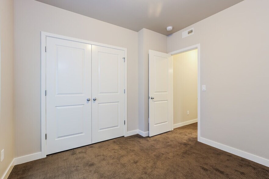 Building Photo - 12561 S Kimber Ln