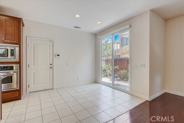 Building Photo - 3115 Sunrise Ct