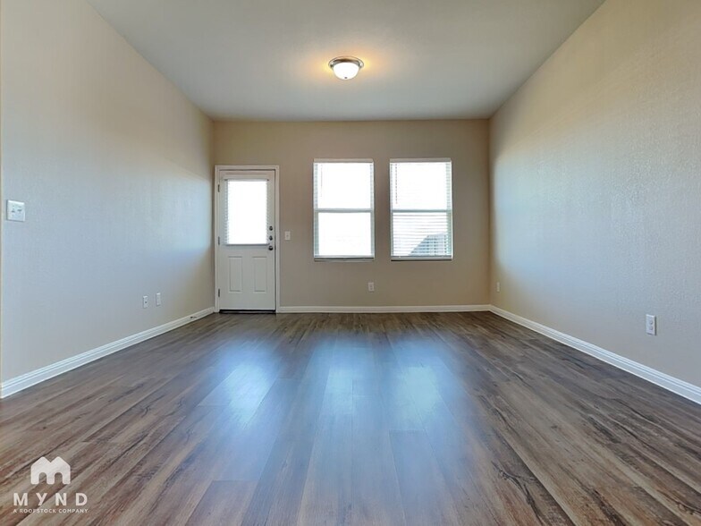Building Photo - 12608 Henry Clay Dr