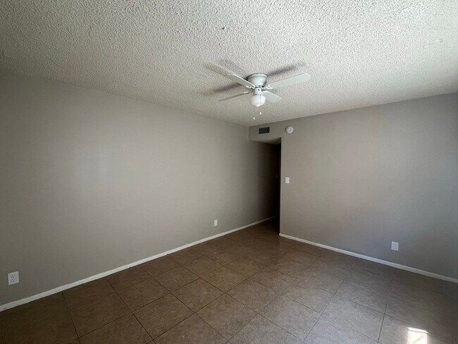Building Photo - 8070 Langdon Ave