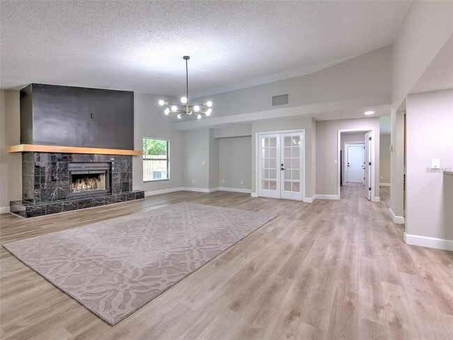 Building Photo - 3105 Mossvale Ln