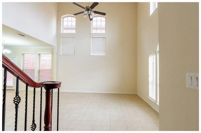 Building Photo - 3504 Porter Creek Dr