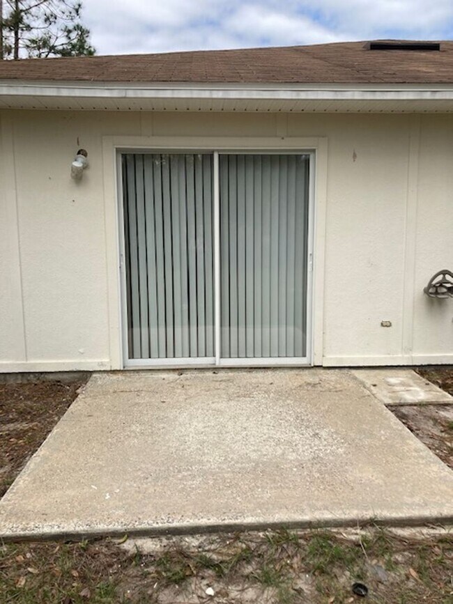 Building Photo - 35 Brunswick Ln