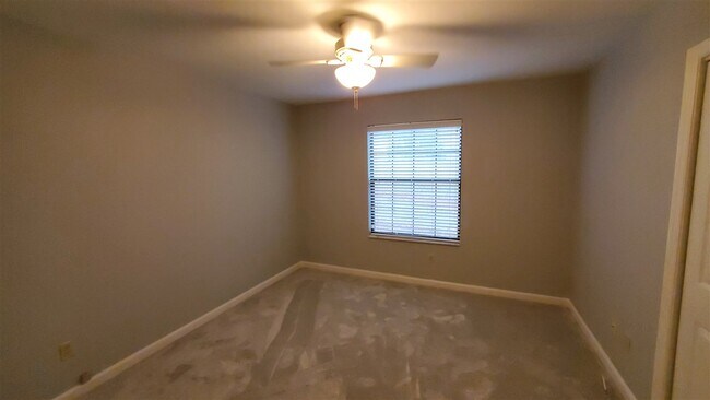 Building Photo - 4914 Ballygar Dr