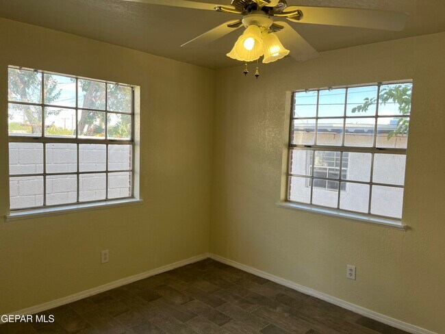 Building Photo - 7952 Monterrey Dr
