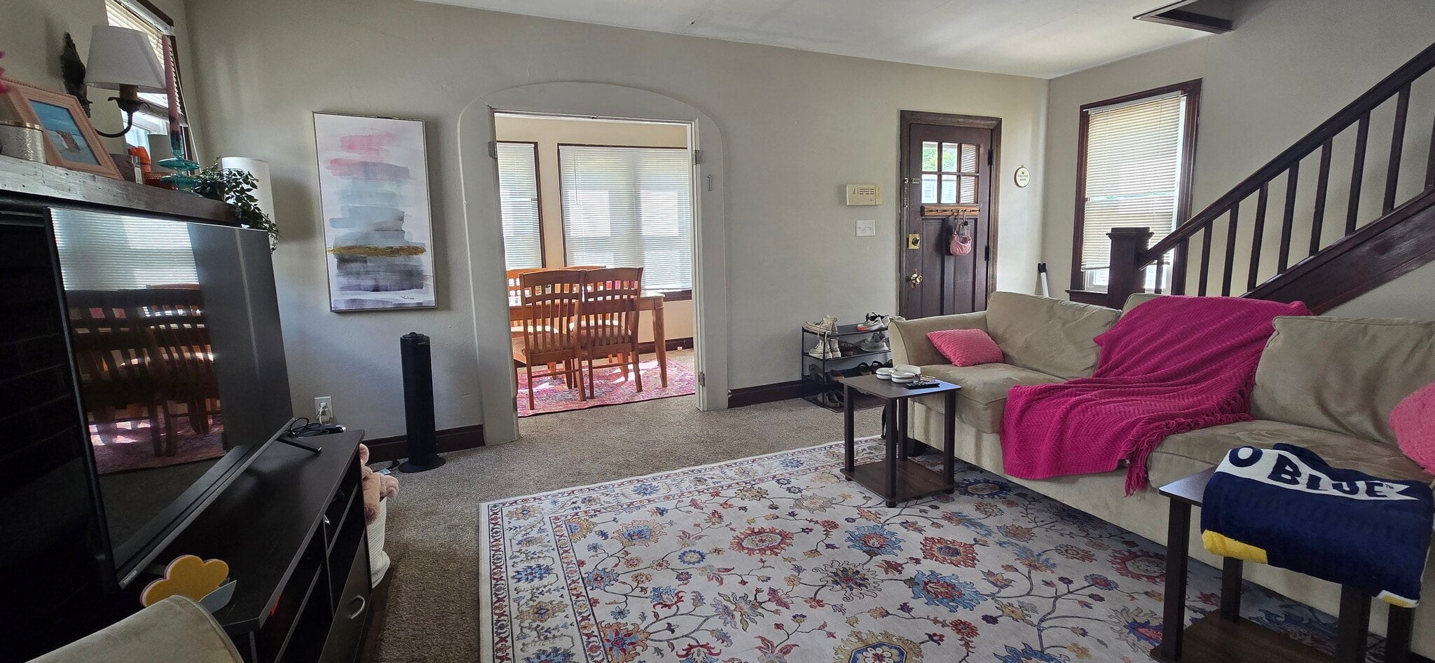 Living room - 109 Hill St