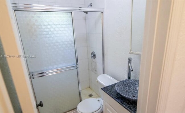 Building Photo - 3050 Alton Rd