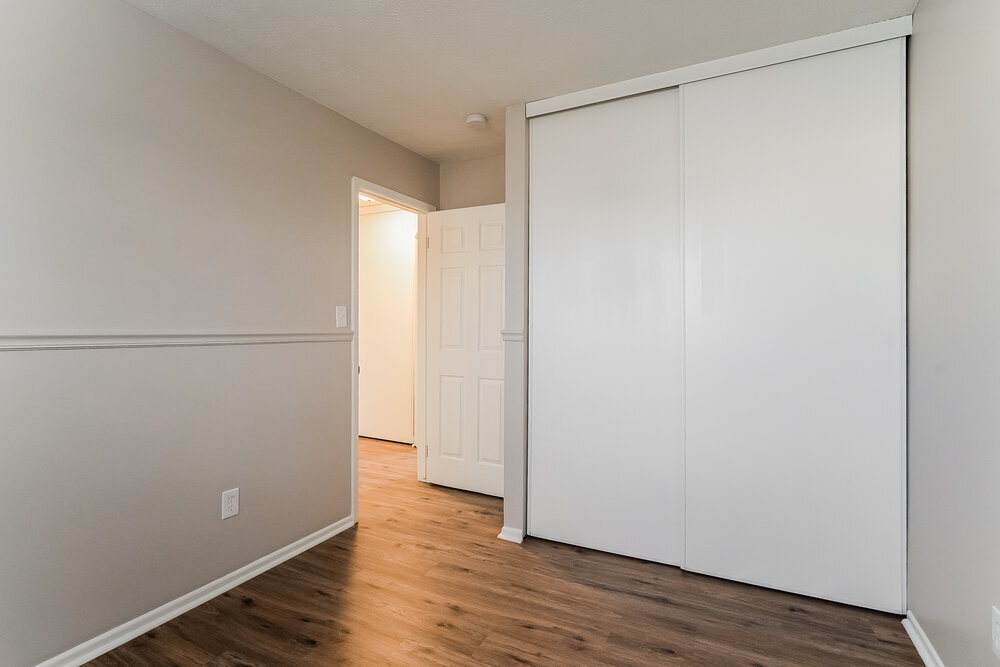 Building Photo - 4475 Charlotte Rd