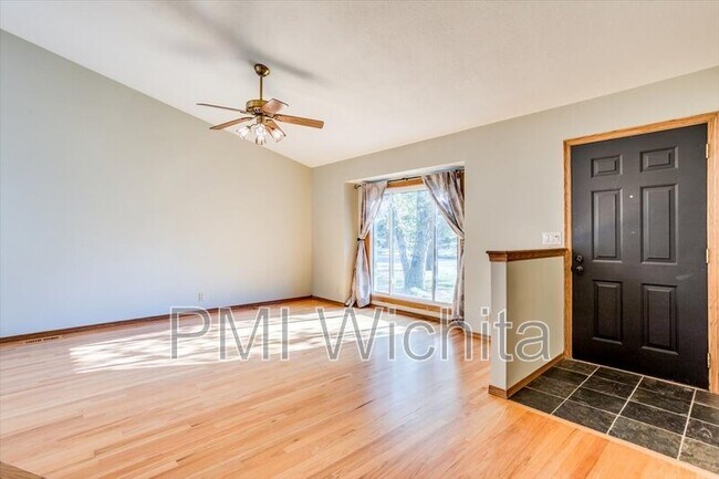Building Photo - 3607 N Athenian St