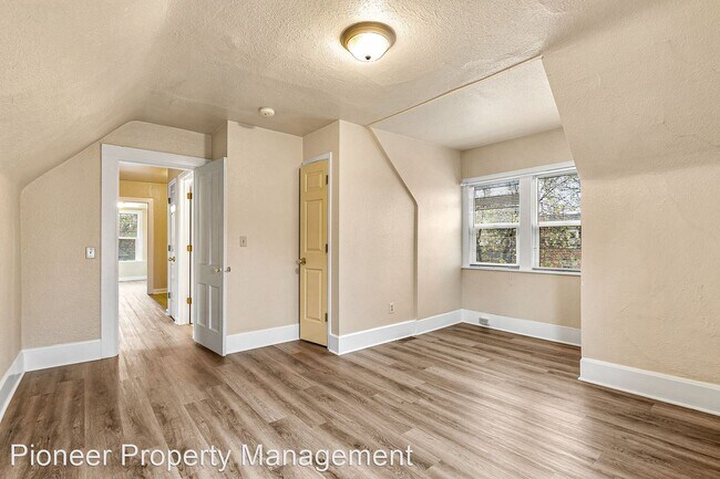 Building Photo - 2 br, 1.5 bath House - 415 E Colorado Ave