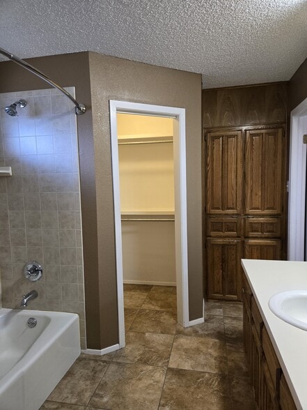Master Bathroom - 1629 Wyoming Ave