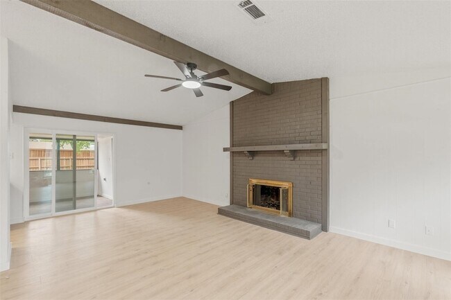 Building Photo - 1101 Delores Dr
