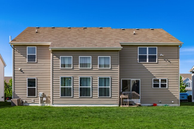 Building Photo - 4165 Freesia Dr