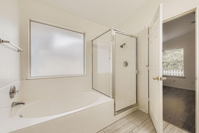 Building Photo - 4418 Mather
