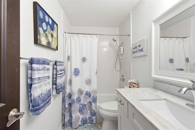Building Photo - 5280 Coquina Key Dr SE