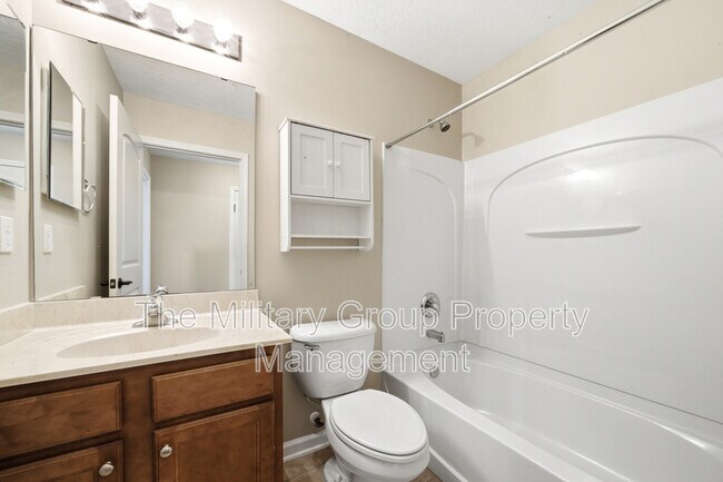 Building Photo - 374 Porta Rosa Circle