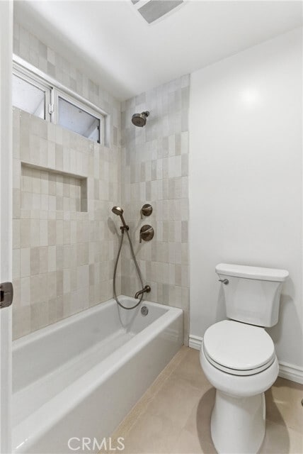 Building Photo - 9582 Pettswood Dr