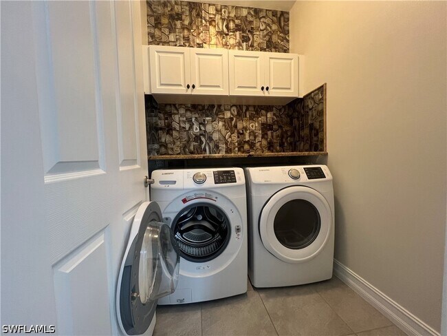 Building Photo - 28442 Captiva Shell Lp