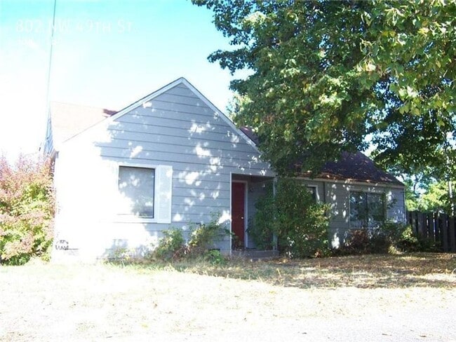 Building Photo - 802 NW 49th St