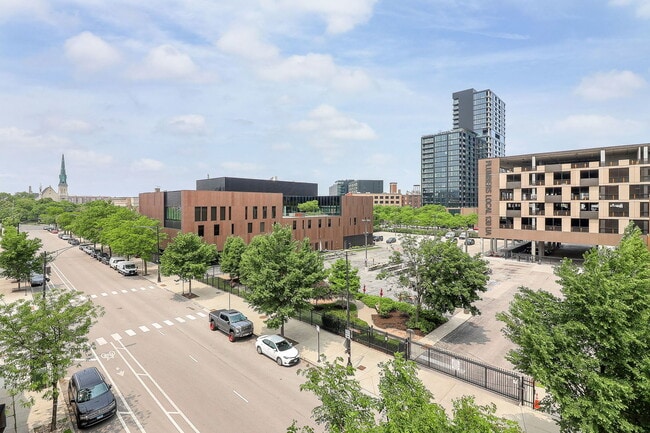 Building Photo - 1355 W Washington Blvd