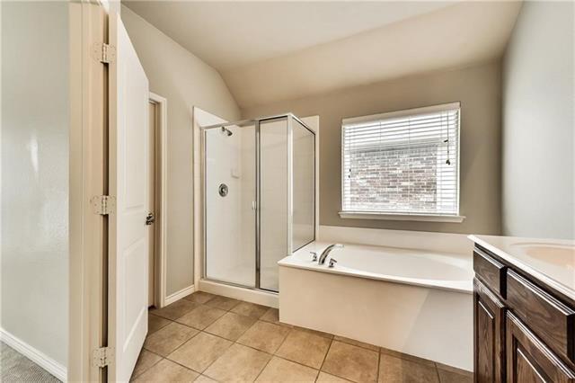 Building Photo - 10213 Canyon Creek Dr